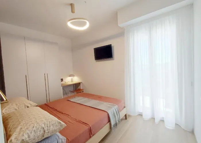 Elegance A Due Passi Dal Mare Con Posto Auto Apartamento